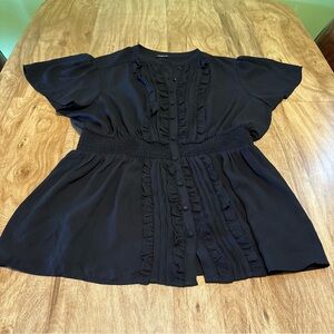 Torrid Ruffled Pleat Front Black Short Sleeve Button Up Top Womens Size 00